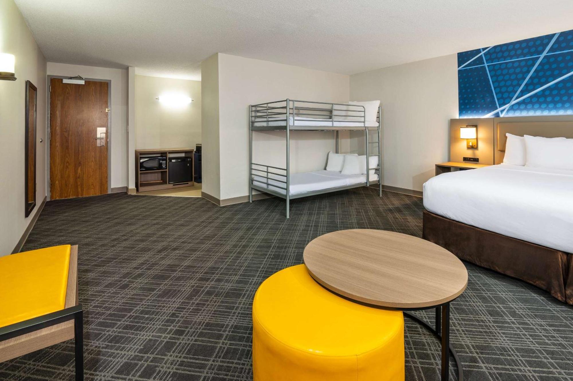 Comfort Inn & Suites Barrie Eksteriør billede