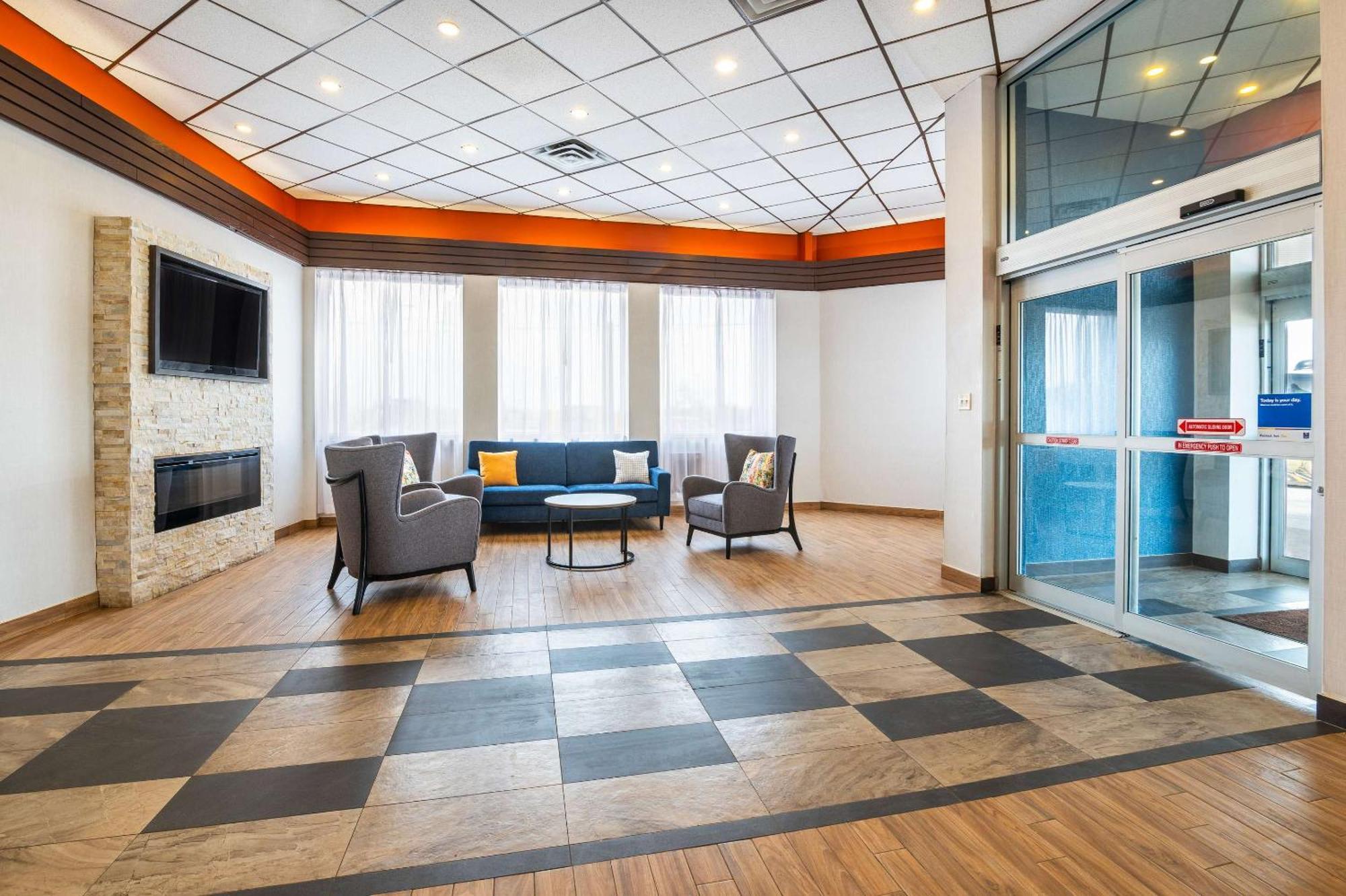 Comfort Inn & Suites Barrie Eksteriør billede